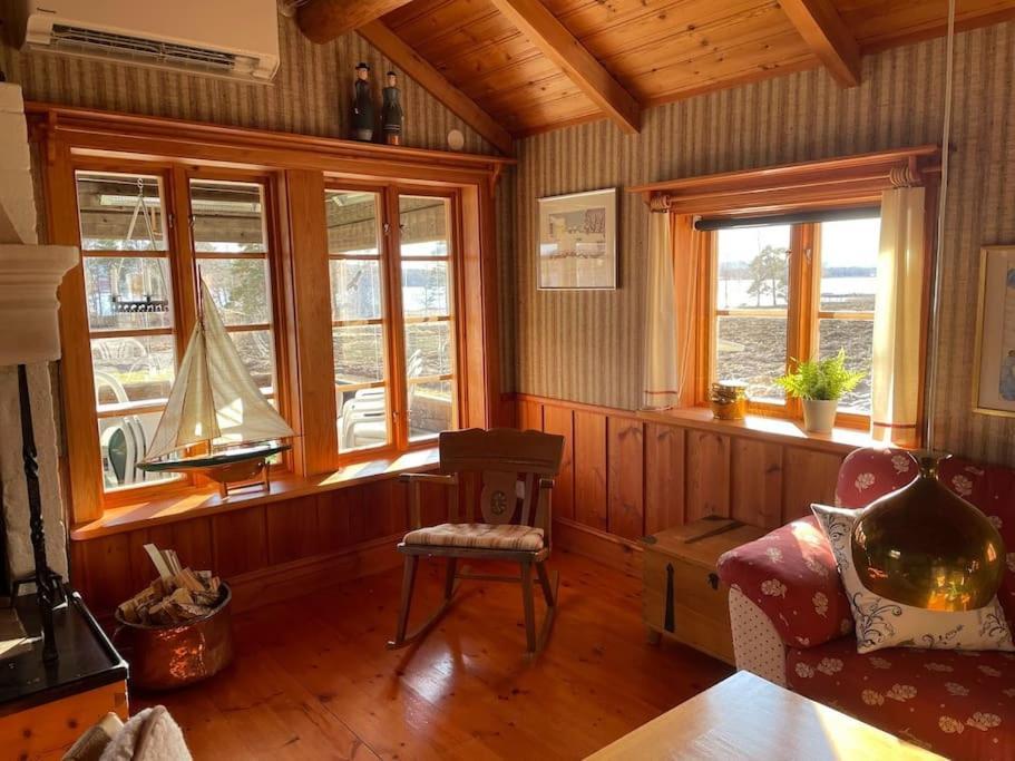 Lake Lodge Roennaes Лександ Екстериор снимка