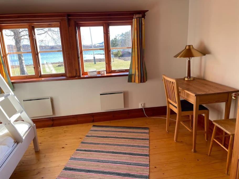 Lake Lodge Roennaes Лександ Екстериор снимка