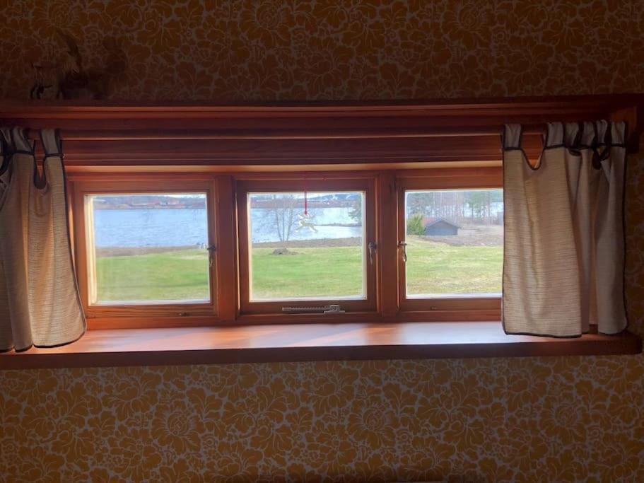 Lake Lodge Roennaes Лександ Екстериор снимка