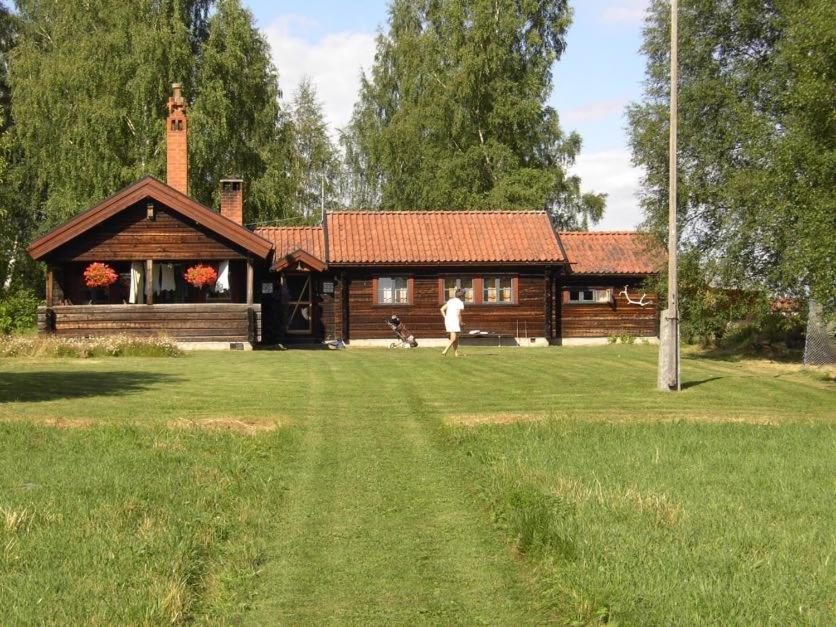 Lake Lodge Roennaes Лександ Екстериор снимка